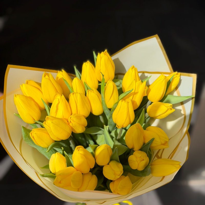Ramo de 30 tulipanes